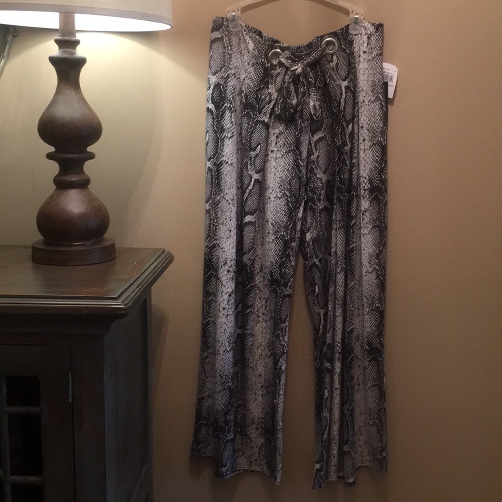 Goddess snakeskin jet black combo pants - Picture 1 of 13
